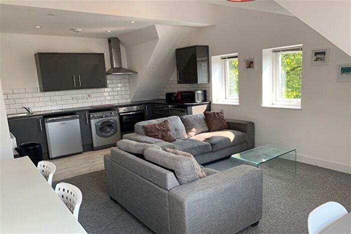 2 Bedroom Flat To Rent In The Pavilion, Russell Road, NG7