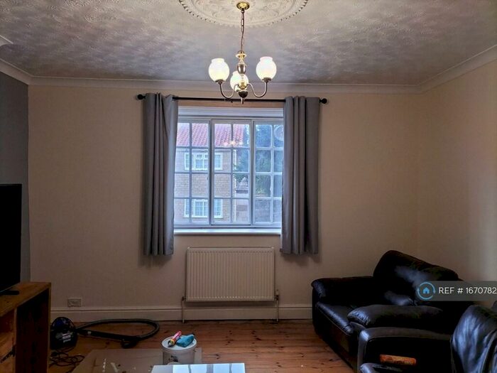 1 Bedroom Flat To Rent In Church Rd, Lincoln, LN4