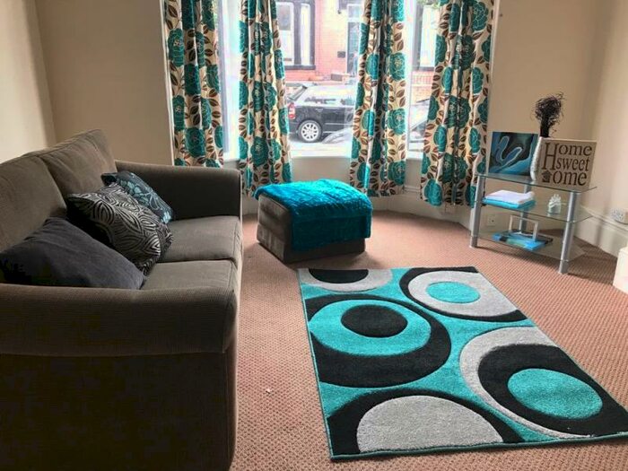 1 Bedroom Flat To Rent In A Brentwood Grove, LS12