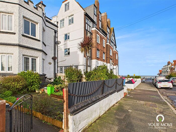 4 Bedroom Flat For Sale In Cornwall Gardens, Cliftonville, Margate, Kent, CT9