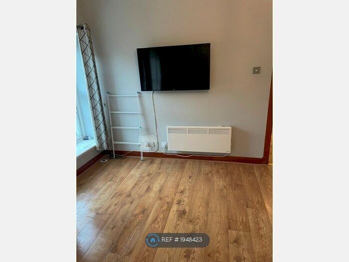 Studio To Rent In Broad Street, Peterhead, AB42