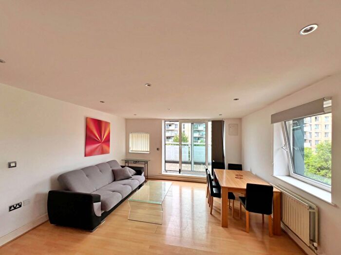 2 Bedroom Flat To Rent In Tradewinds, London, E16