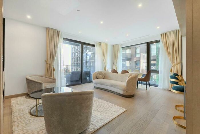 2 Bedroom Flat To Rent In Legacy Building, Embassy Gardens, New Union Square, Nine Elms, London, SW11