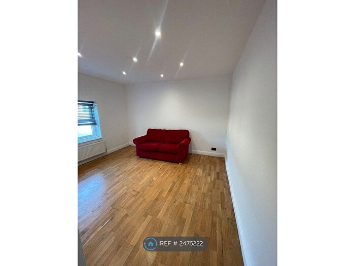 1 Bedroom Flat To Rent In Church Road, London, SE19