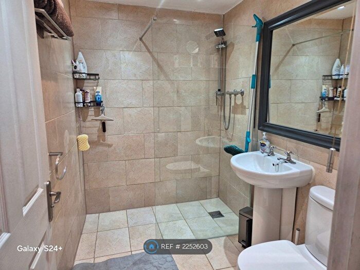 1 Bedroom Flat To Rent In Moreton Road, Ongar, CM5