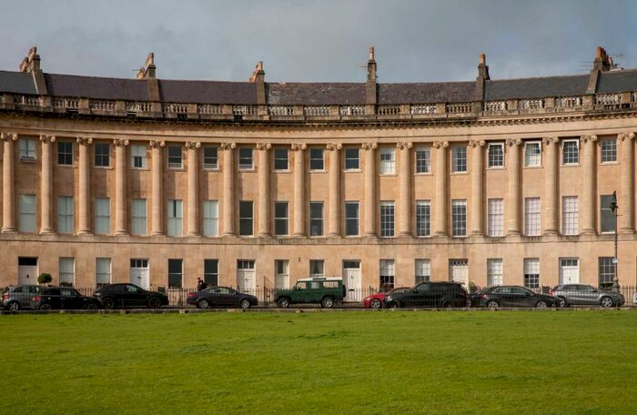 2 Bedroom Apartment To Rent In Royal Crescent, Bath, BA1