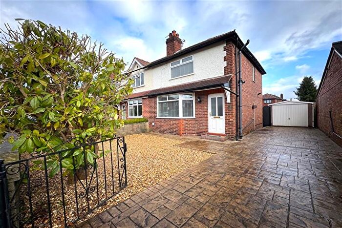 3 Bedroom Semi-Detached House To Rent In Acacia Avenue, Knutsford, WA16