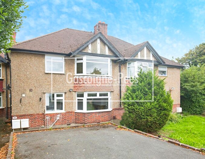 2 Bedroom Maisonette To Rent In Tartar Road, Cobham, KT11