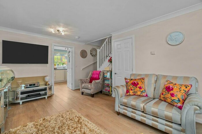 3 Bedroom Terraced House For Sale In Thyme Avenue, Whiteley, PO15