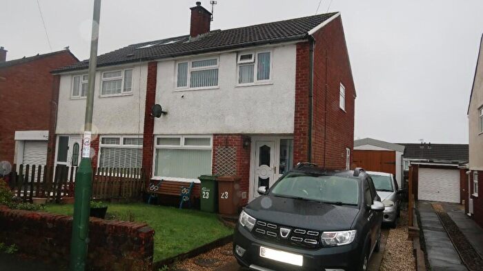 3 Bedroom Semi Detached House For Sale In Maple Close, The Bryn, Pontllanfraith, NP12