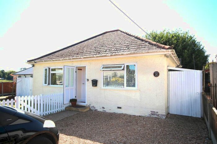 2 Bedroom Bungalow To Rent In Ravenscourt Road, Rough Common, Canterbury, CT2