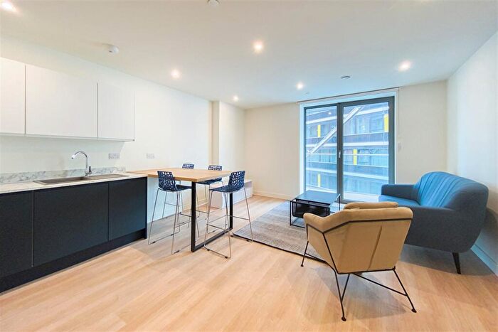 2 Bedroom Apartment To Rent In Laurence Place, New Kings Head Yard, M3