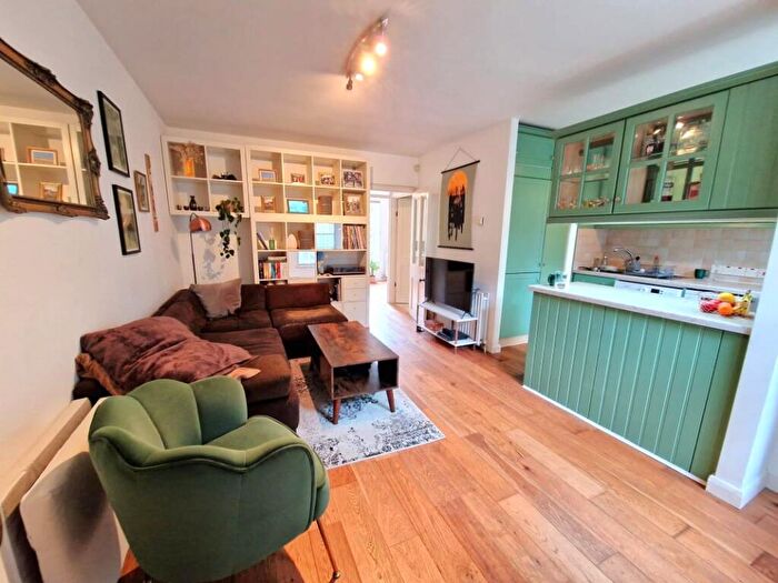 1 Bedroom Flat To Rent In Islington Green London, N1