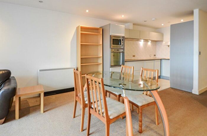2 Bedroom Apartment To Rent In Castle Exchange, NG1