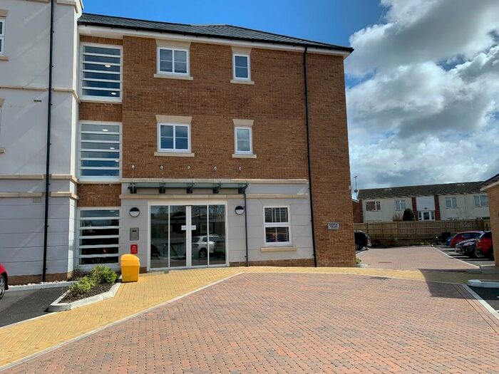 2 Bedroom Serviced Apartments For Sale In Casterbridge Court, Dorchester, Dorset, DT1