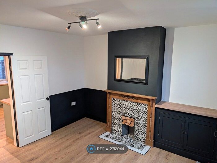 3 Bedroom Terraced House To Rent In Lincoln Street, Newark, NG24