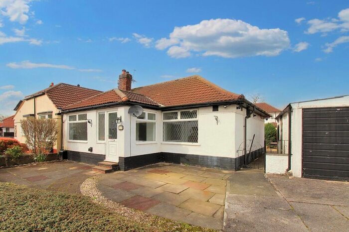 2 Bedroom Bungalow To Rent In Kingston Drive, Urmston, Manchester, M41