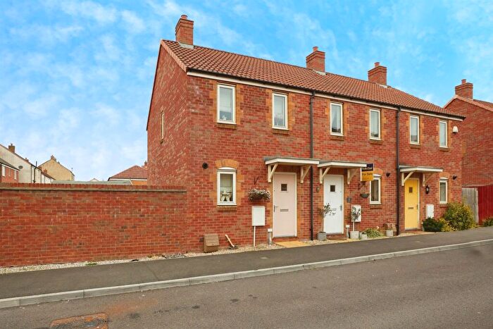 2 Bedroom End Of Terrace House For Sale In Carpenters, Sherborne, DT9