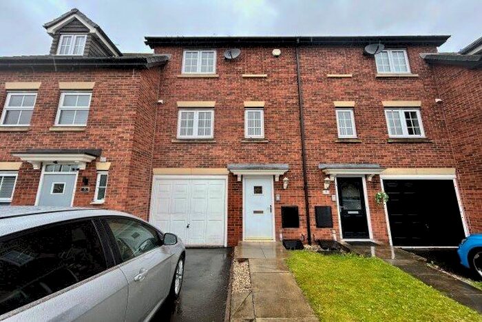 3 Bedroom Property To Rent In Halewood, Liverpool, L26