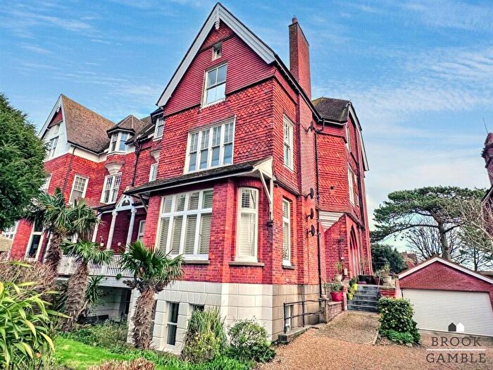 3 Bedroom Flat For Sale In Granville Road, Eastbourne, BN20
