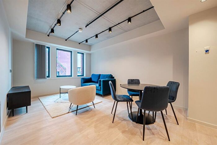 2 Bedroom Flat To Rent In Setl, Ludgate Hill, Birmingham, B3