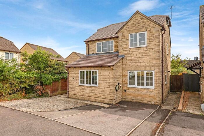 3 Bedroom Detached House For Sale In Stonecote Ridge, Bussage, Stroud, GL6