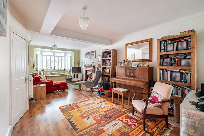 4 Bedroom Semi-detached House For Sale In Monson Road, Redhill, RH1