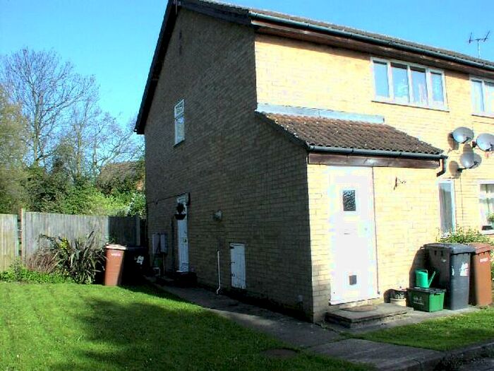 1 Bedroom Ground Maisonette To Rent In Greenhill Park, Thorley Park, Bishops Stortford, Herts, CM23