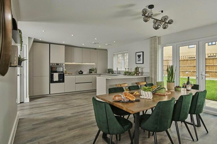 4 Bedroom Detached House For Sale In Du Maurier Lane, Tattenhoe Park, Milton Keynes, Buckinghamshire, MK4