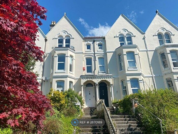 2 Bedroom Flat To Rent In Mutley/Mannamead Border, Plymouth, PL4