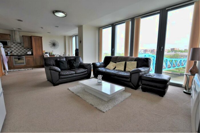 2 Bedroom Apartment To Rent In Forth Banks Tower, Newcastle Upon Tyne, NE1