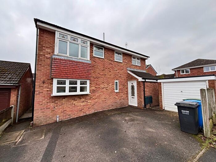 4 Bedroom Detached House To Rent In Quorn Drive, Chesterfield, S40