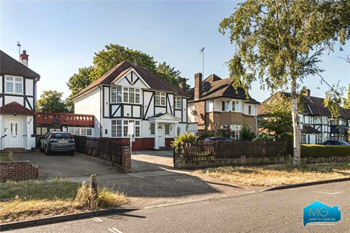 5 Bedroom Link Detached House To Rent In Old Church Lane, London, NW9