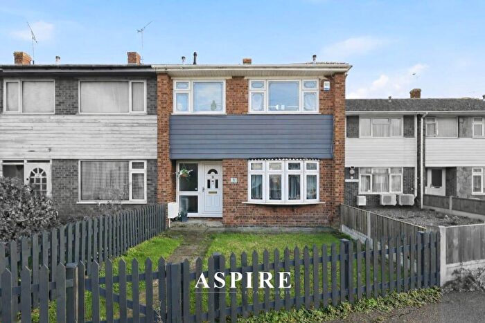 3 Bedroom Terraced House For Sale In St. Georges Walk, Canvey Island, SS8