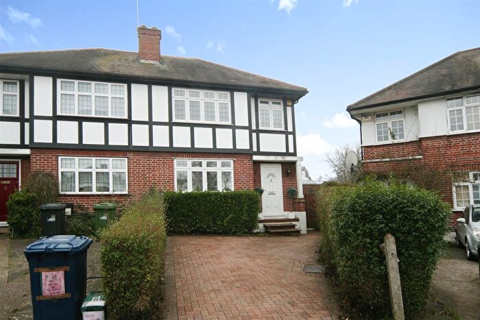 3 Bedroom Semi-detached House To Rent In Penn Close, Greenford, UB6