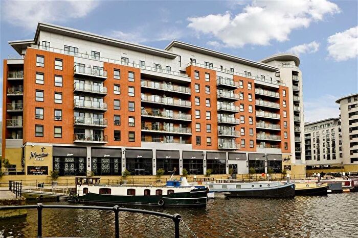 2 Bedroom Flat For Sale In Chadwick Street, Leeds, West Yorkshire, LS10
