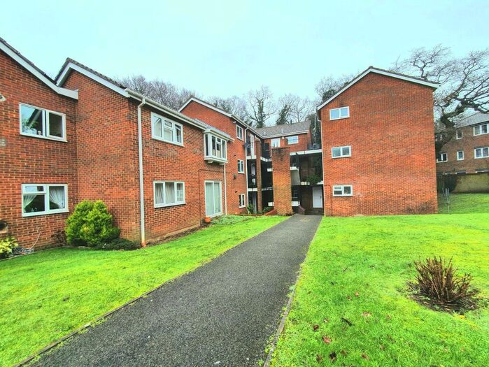 1 Bedroom Flat To Rent In Romilly Drive, Watford, WD19