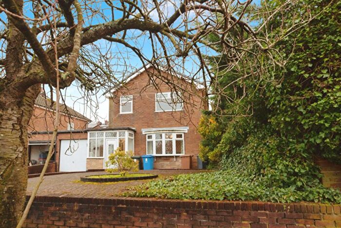 3 Bedroom Detached House For Sale In Claremont Avenue, Chorley, Lancashire, PR7