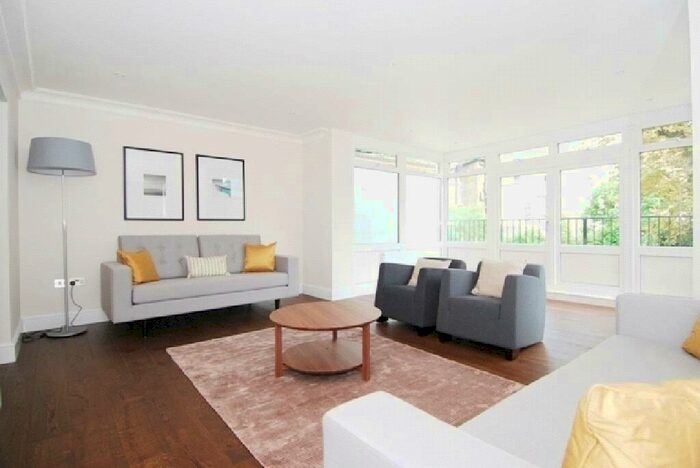 4 Bedroom Semi-Detached House To Rent In Harley Road, London, NW3