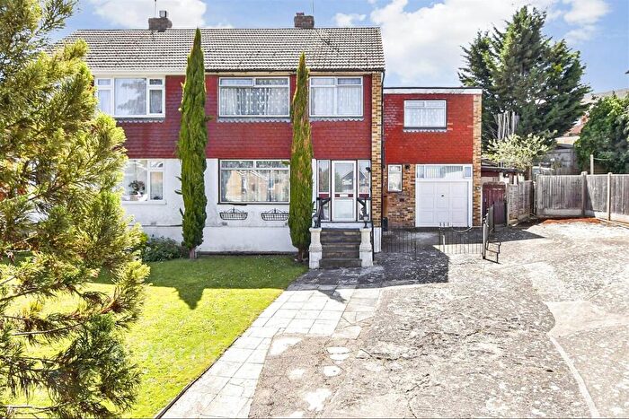 3 Bedroom Semi-Detached House For Sale In The Valley, Coxheath, Maidstone, Kent, ME17