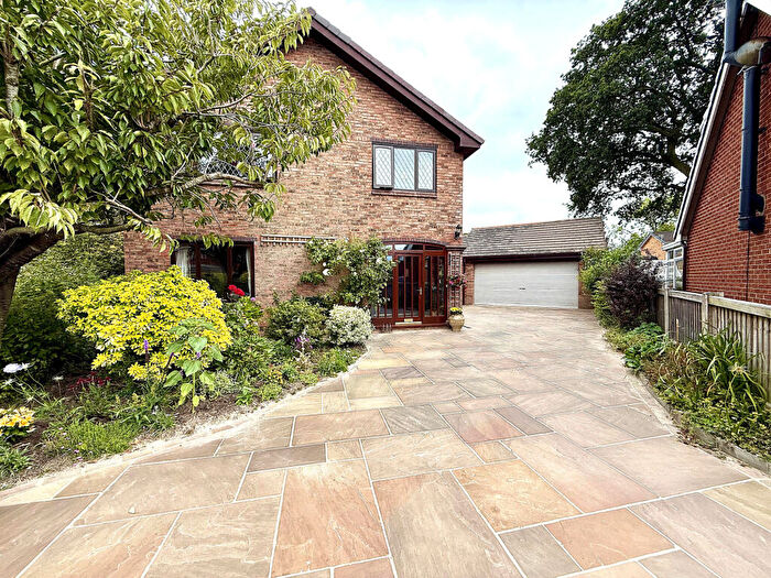 4 Bedroom Detached House For Sale In Larch Grove, Garstang, PR3