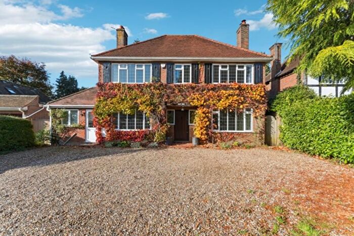 4 Bedroom Detached House To Rent In Chenies Avenue, Little Chalfont, HP6