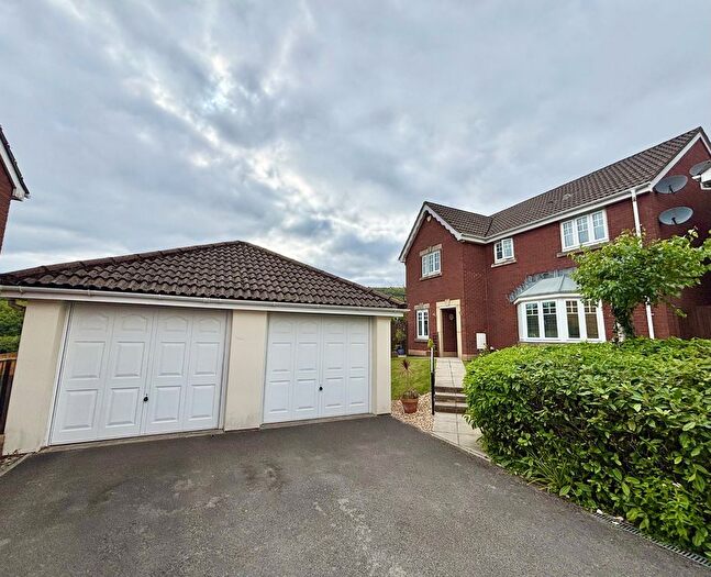 4 Bedroom Detached House For Sale In Parc Gilbertson, Gelligron, Pontardawe, Swansea., SA8