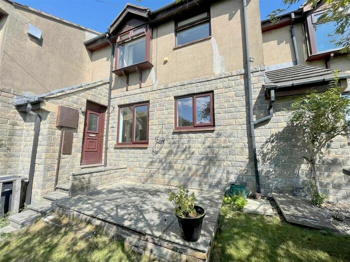 2 Bedroom Flat To Rent In Oakdale Glen, Harrogate, HG1