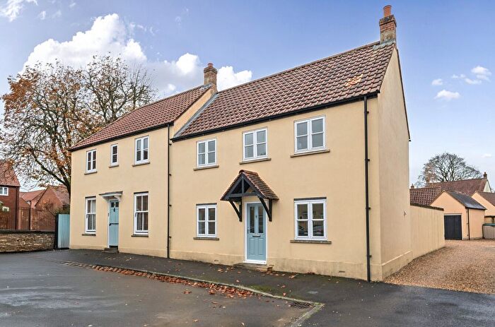 3 Bedroom Terraced House For Sale In Dukes Field, Shepton Mallet, BA4