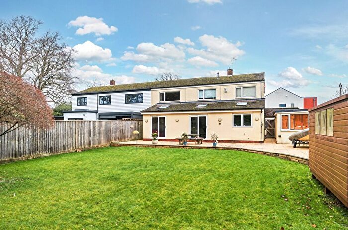 4 Bedroom Semi Detached House For Sale In Wessex Close, Exeter, EX3