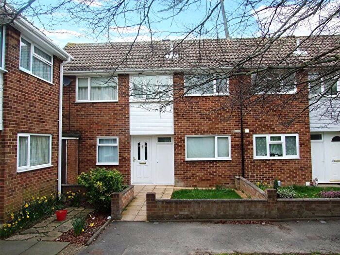 3 Bedroom Semi-Detached House To Rent In Crossfell, Wildridings, Bracknell, Berkshire, RG12