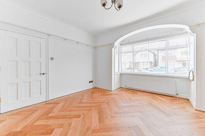 4 Bedroom End Terrace House To Rent In Norbury Crescent, Norbury, London, SW16