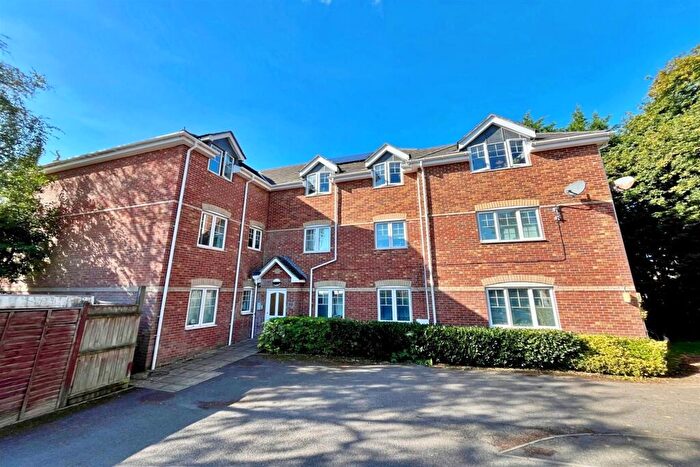 2 Bedroom Flat To Rent In Ashley Cross, BH14
