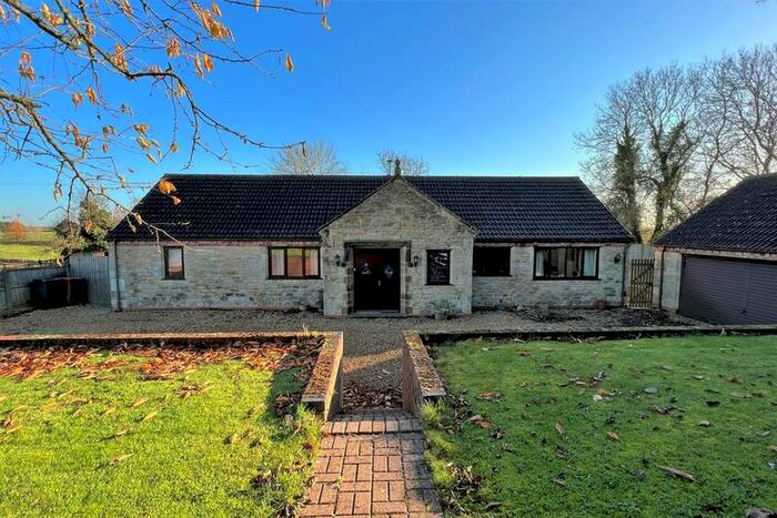 3 Bedroom Detached Bungalow For Sale In Waltham Road, Stonesby, LE14